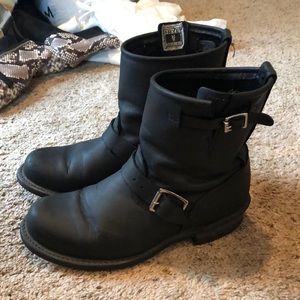 Frye shirt engineer boot